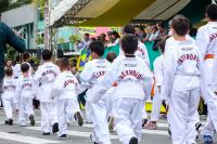Desfile de Sete de Setembro emociona pblico com homenagens  ptria em Itaja
