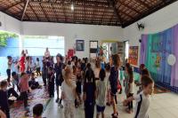 Osterbaum, música e contação de histórias marcam a semana nas unidades de ensino de Itajaí