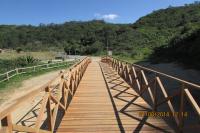 24 passarelas so construdas na Praia Brava