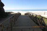 24 passarelas so construdas na Praia Brava