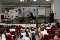 Centro de Educao Infantil promove pea teatral sobre a Dengue