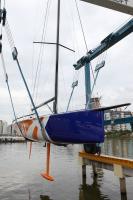 Veleiro Itaja Sailing Team est em exposio no Salo Nutico Marina Itaja