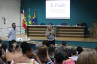 Municpio de Itaja concede benefcios para agentes em atividade de educao