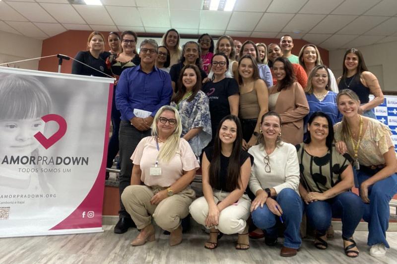 Itajaí promove capacitação sobre Síndrome de Down para profissionais da saúde