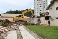 Nova demolio sinaliza incio das obras de ampliao da capacidade viria em Itaja