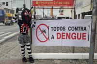 Mutiro de limpeza nos cemitrios encerra semana de mobilizao contra dengue