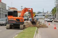Obras de drenagem e pavimentao na Rua Silva modificam trnsito