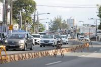 Contorno Sul recebe nova pista no cruzamento com a rua Uruguai