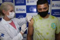Itajaí amplia vacinação contra Covid-19 para adolescentes de 12 anos ou mais e dose de reforço para idosos de 70 anos ou mais