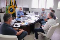 Município de Itajaí recebe projeto executivo de rebaixamento de fiação no Centro
