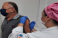 Unidades de saúde abrirão em horário estendido para vacinação contra Covid-19