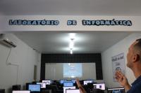 Educao entrega mais de 100 computadores para laboratrios de informtica da Rede Municipal