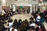 Grupo Escolar Carlos de Paula Seára realiza projeto de leitura com alunos e famílias