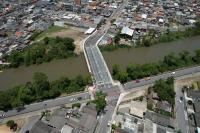 Municpio entrega a maior ponte j construda sobre o canal retificado do rio Itaja-Mirim