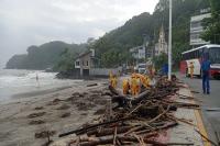 Mais de 90 toneladas de resduos j foram recolhidas das praias de Itaja em dezembro