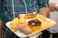 Caf Colonial atrai pblico com comida caseira na Festa do Colono