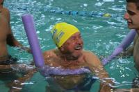 Ncleo Nadar do So Vicente recebe aluno de 95 anos
