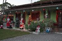 Casa decorada traz a magia do Natal para zona rural de Itaja
